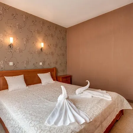 Family Prestige Szálloda 3*