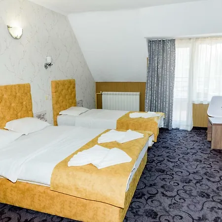 Prestige Hotel 3*